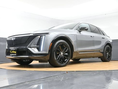 Used 2024 Cadillac Lyriq Luxury AWD/4WD image 53