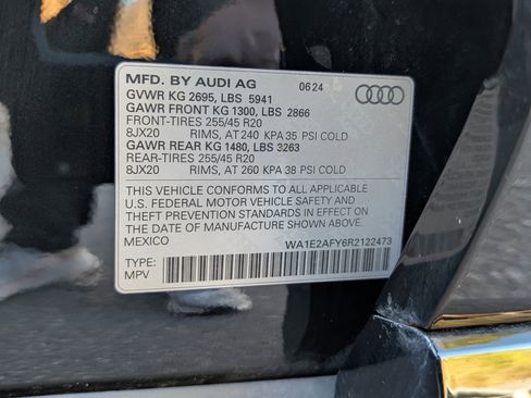 Used 2024 Audi Q5 e Premium Plus w/ Premium Plus Package image 41