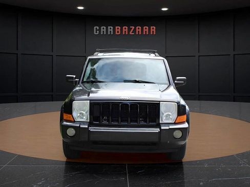 Used 2006 Jeep Commander 4WD image 2