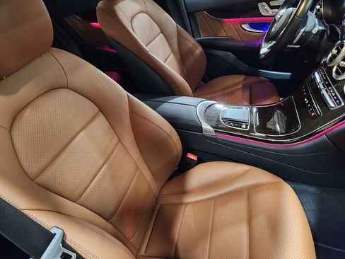 Used 2022 Mercedes-Benz GLC 300 image 31