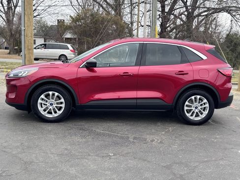 Used 2022 Ford Escape SE w/ Convenience Package image 3