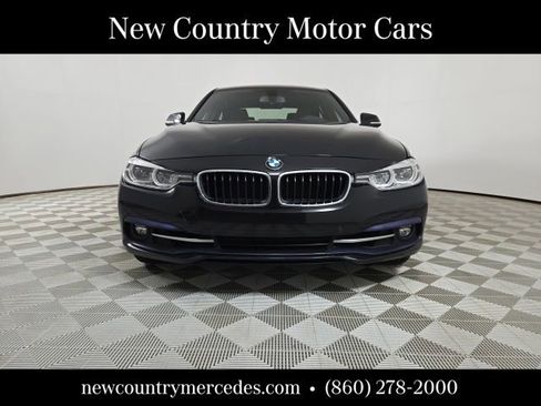 Used 2018 BMW 330i xDrive Sedan AWD/4WD image 2