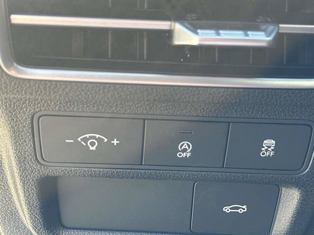 New 2026 Hyundai Elantra SE FWD image 18