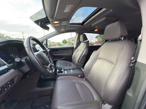 Used 2020 Honda Odyssey Elite image 11