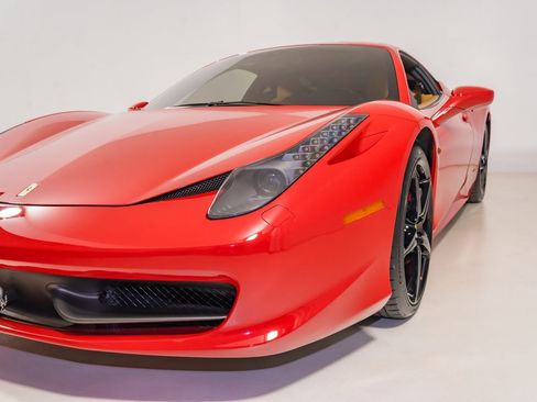Used 2010 Ferrari 458 Italia Coupe RWD image 34
