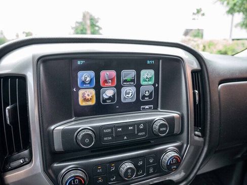 Used 2018 Chevrolet Silverado 1500 LT w/ All Star Edition RWD image 12