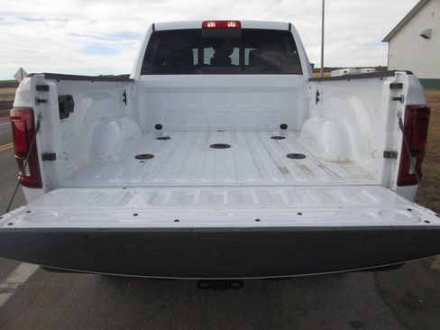 Used 2025 RAM 2500 Laramie AWD/4WD image 9