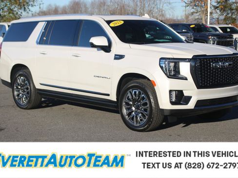 Used 2023 GMC Yukon XL Denali Ultimate image 1