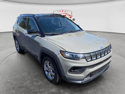 Used 2022 Jeep Compass Limited AWD/4WD image 8