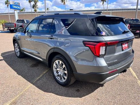 New 2026 Ford Explorer Platinum RWD image 5