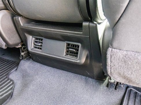 Used 2021 Chevrolet Silverado 1500 Custom Trail Boss w/ LPO, Dark Essentials Package image 18