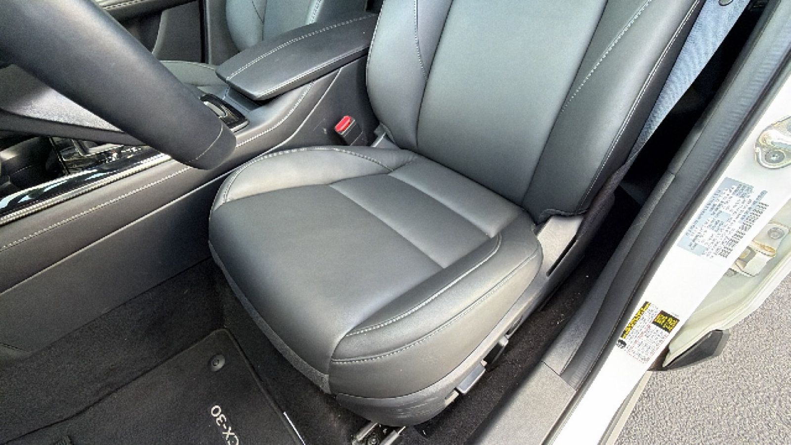 Certified 2025 MAZDA CX-30 AWD 2.5 S w/ Preferred Package image 15
