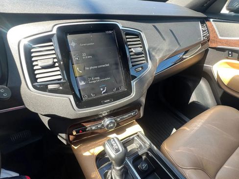 Used 2018 Volvo XC90 T6 Momentum w/ Convenience Package AWD/4WD image 23