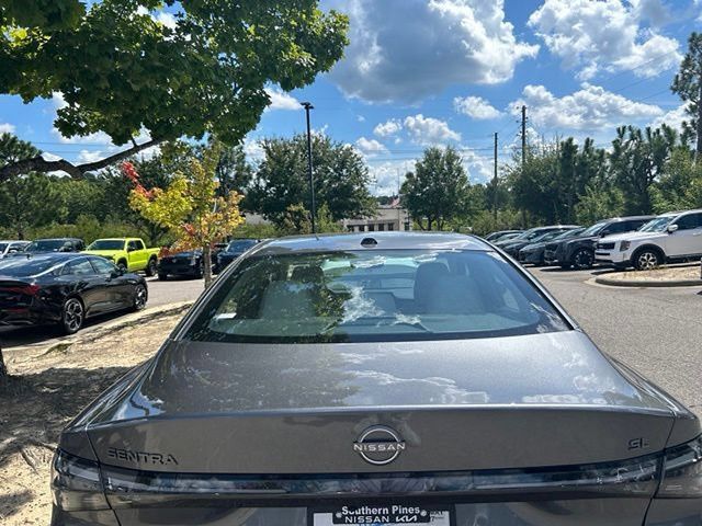 Used 2026 Nissan Sentra SL w/ Floor Mat Package FWD image 6