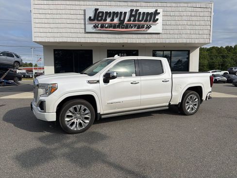 Used 2022 GMC Sierra 1500 Denali w/ Denali Premium Package AWD/4WD image 1