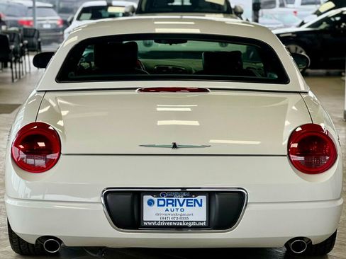 Used 2002 Ford Thunderbird image 29
