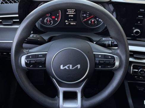 Used 2022 Kia K5 LXS FWD image 12