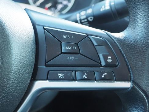 Used 2023 Nissan Sentra SV FWD image 28