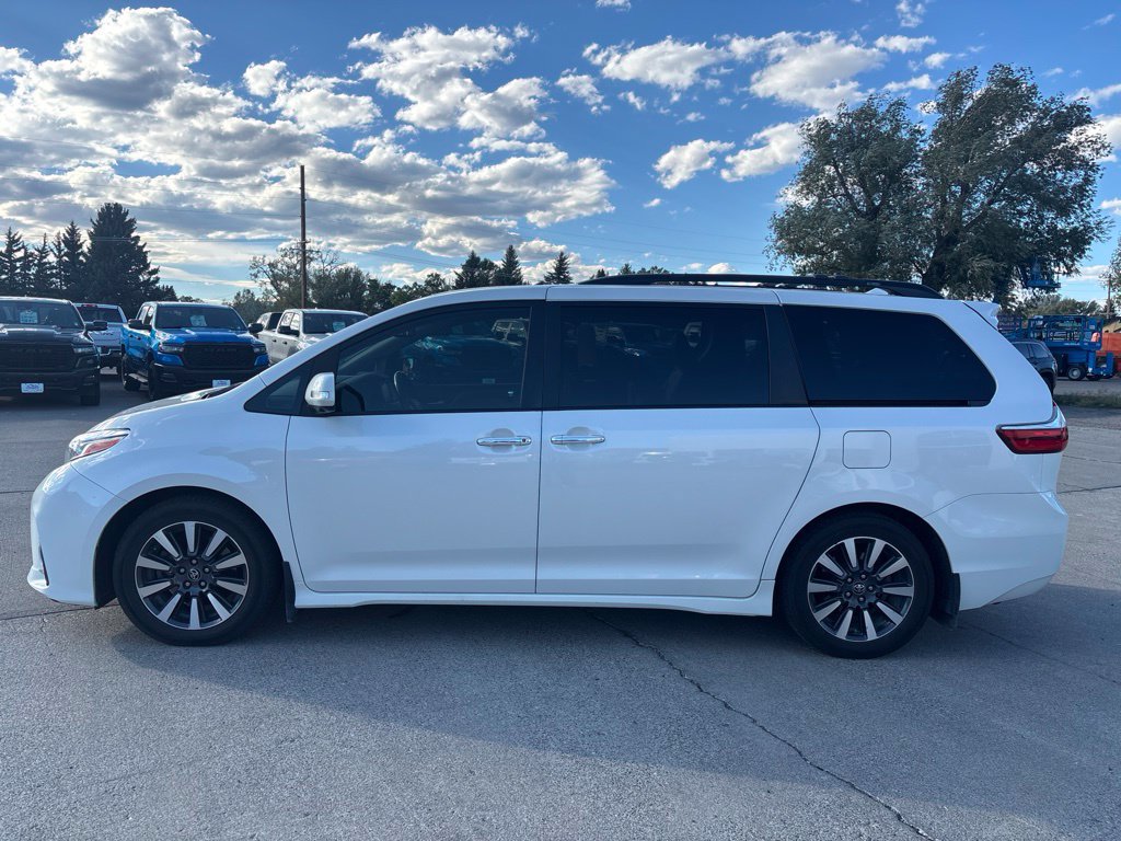 Used 2019 Toyota Sienna Limited Premium FWD image 5
