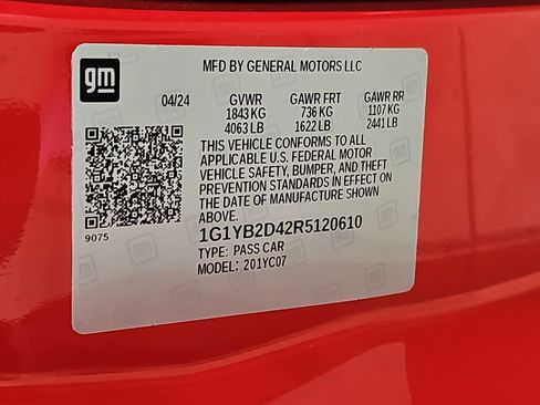 Used 2024 Chevrolet Corvette Stingray Preferred Cpe w/ Z51 Performance Package RWD image 37