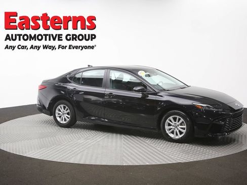 Used 2025 Toyota Camry LE FWD image 47