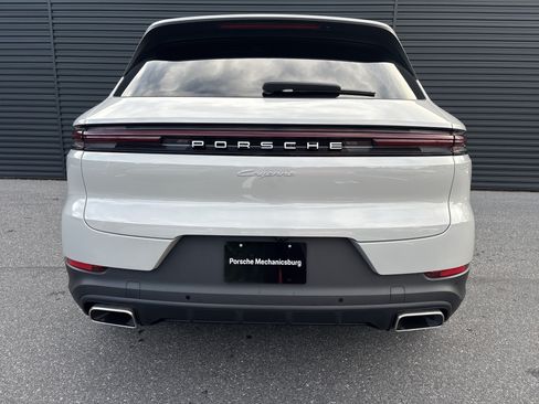 New 2026 Porsche Cayenne AWD/4WD image 4