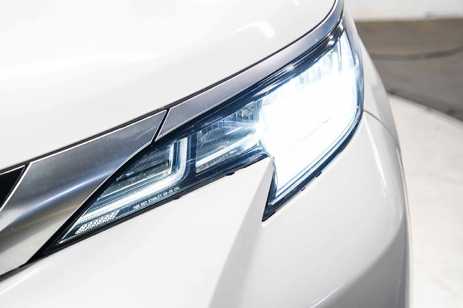 Used 2021 Toyota Sienna Limited FWD image 7