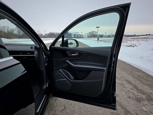 Used 2019 Audi Q7 3.0T Premium Plus image 32