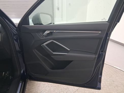 Used 2023 Audi Q3 2.0T Premium w/ Black Optic Sport Package image 31