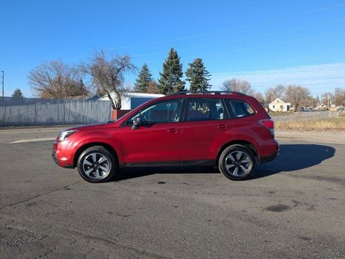 Used 2018 Subaru Forester 2.5i w/ Alloy Wheel Package image 9