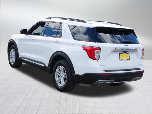 Certified 2020 Ford Explorer XLT w/ Equipment Group 202A AWD/4WD image 5