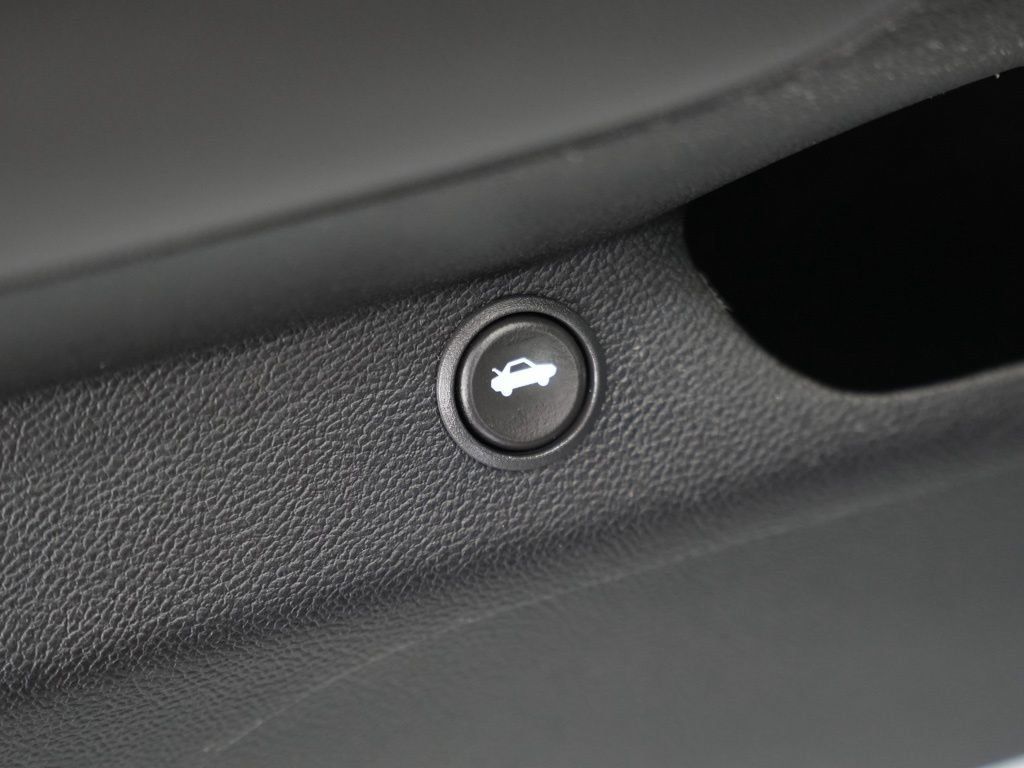 Used 2013 Chevrolet Camaro LT RWD image 36