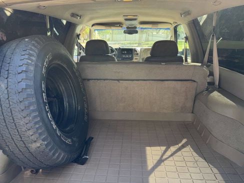 Used 1999 Chevrolet Tahoe 4WD 2-Door w/ Preferred Equipment Group image 18