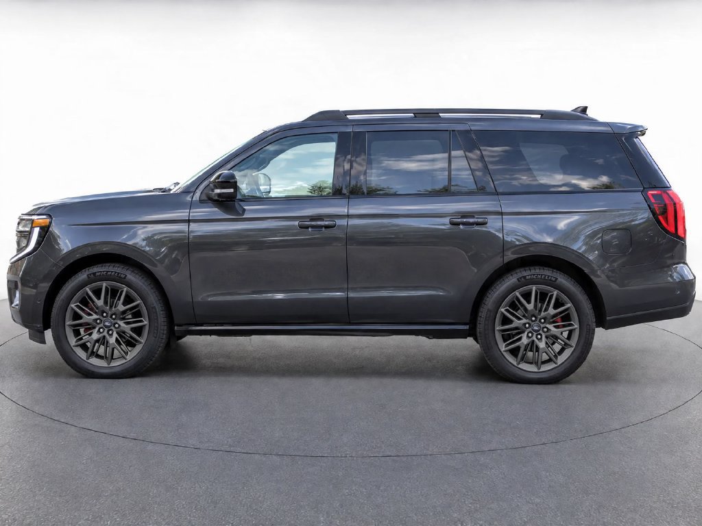 Used 2025 Ford Expedition Platinum w/ Stealth Performance Package AWD/4WD image 2