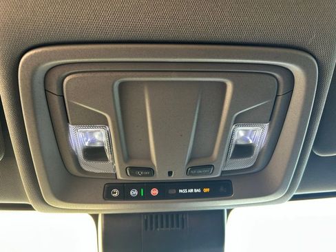 Used 2024 GMC Sierra 2500 Pro w/ Convenience Package image 32