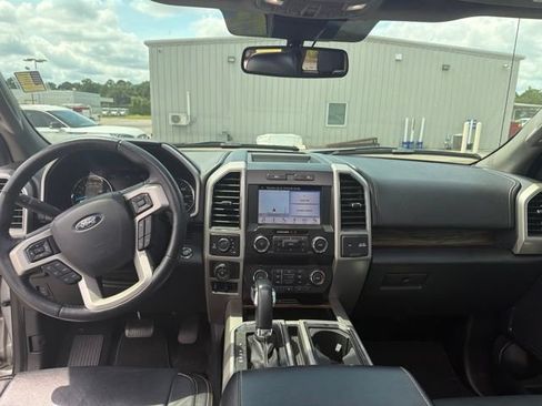 Used 2019 Ford F150 Lariat AWD/4WD image 14