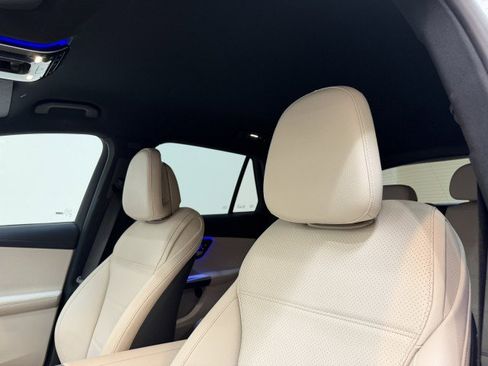 Certified 2023 Mercedes-Benz GLC 300 image 8