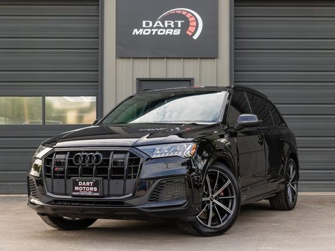 Used 2021 Audi SQ7 Premium Plus w/ Driver Assistance Package AWD/4WD image 3