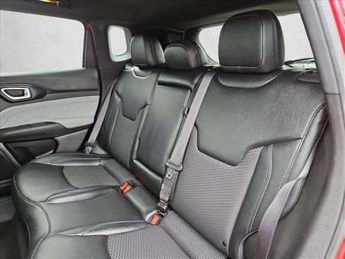 Used 2024 Jeep Compass Latitude AWD/4WD image 18