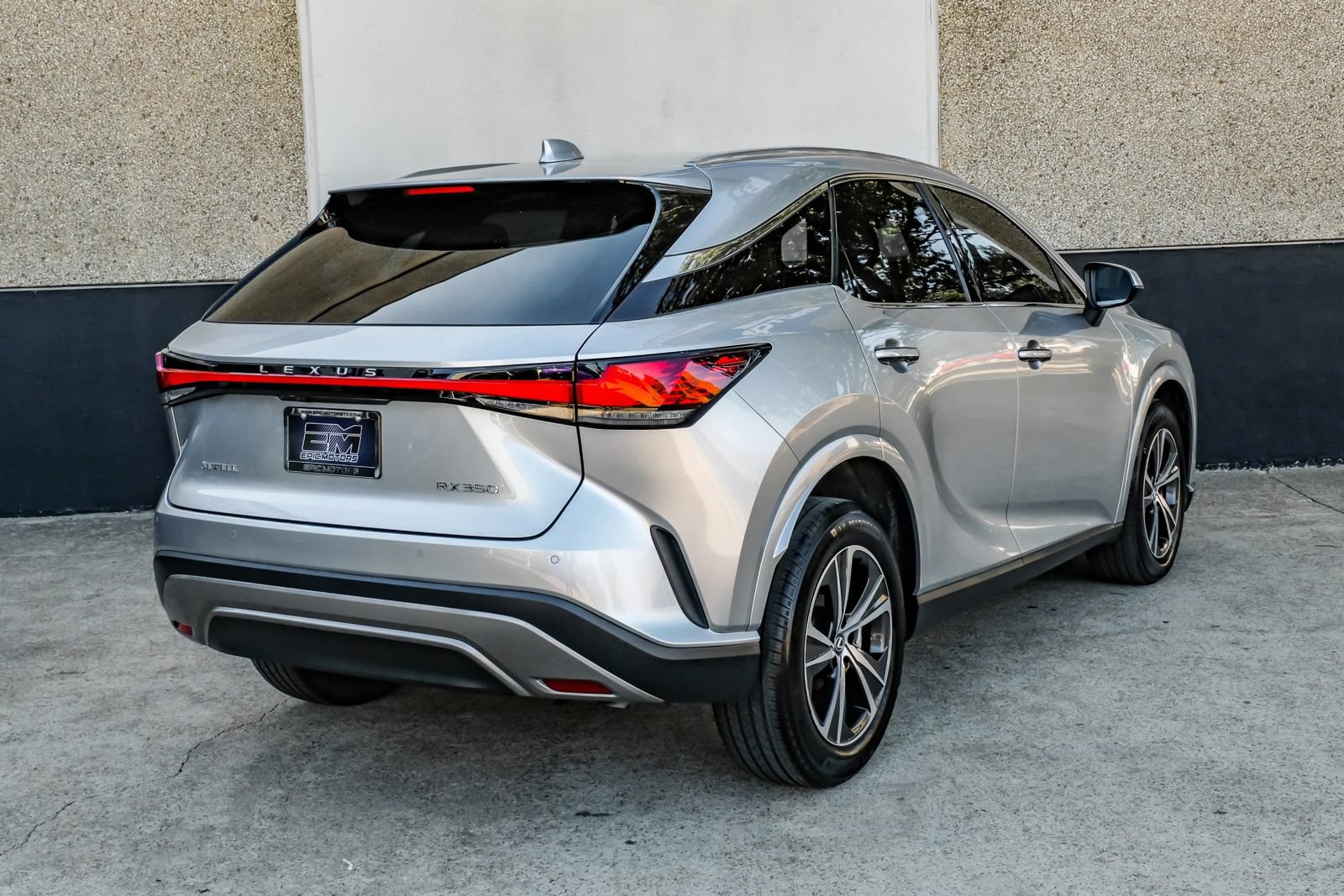 Used 2023 Lexus RX 350 Premium w/ Accessory Package (Z1) FWD image 8