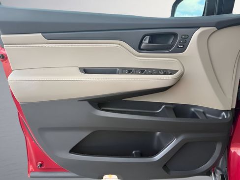 Used 2024 Honda Odyssey EX-L image 36