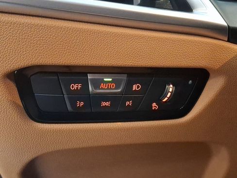 Used 2025 BMW i4 xDrive40i w/ Premium Package image 22