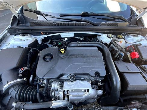 Used 2023 Chevrolet Malibu LT image 28