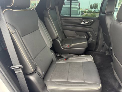 Used 2022 GMC Yukon SLT w/ SLT Premium Package AWD/4WD image 29