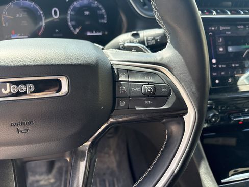 Used 2021 Jeep Grand Cherokee L Laredo AWD/4WD image 20