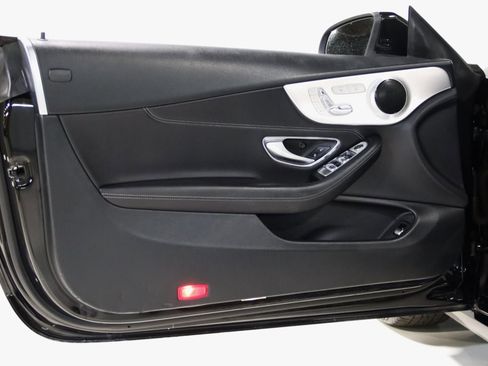 Used 2017 Mercedes-Benz C 300 4MATIC Cabriolet image 32