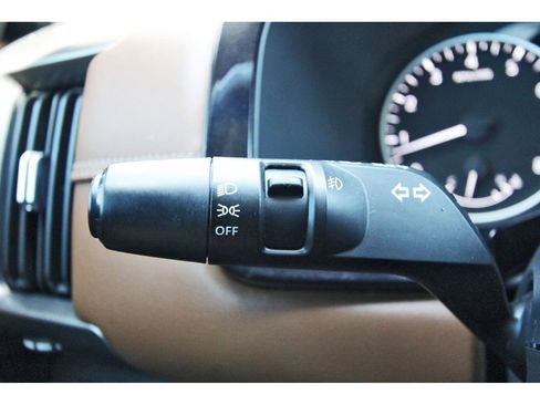 Used 2022 Nissan Pathfinder Platinum w/ Cargo Package FWD image 11