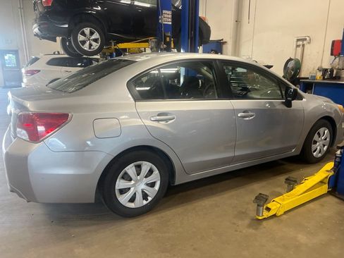 Used 2012 Subaru Impreza 2.0i AWD/4WD image 12