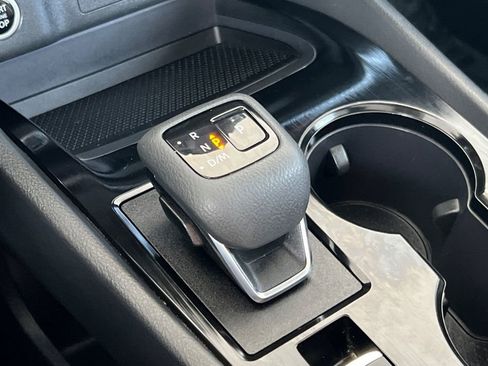 Used 2023 Nissan Rogue SV w/ SV Premium B Package image 23