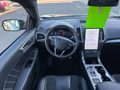Used 2023 Ford Edge ST w/ Equipment Group 401A image 10